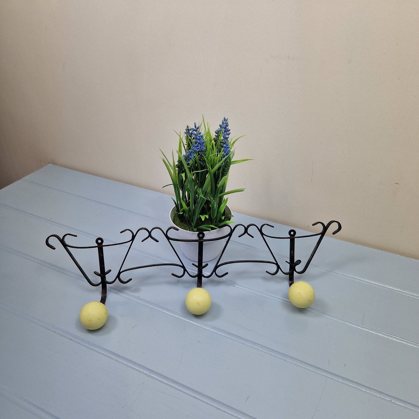 Vintage French Atomic 3 hook coat rack 1950s Yellow plastic and metal hooks