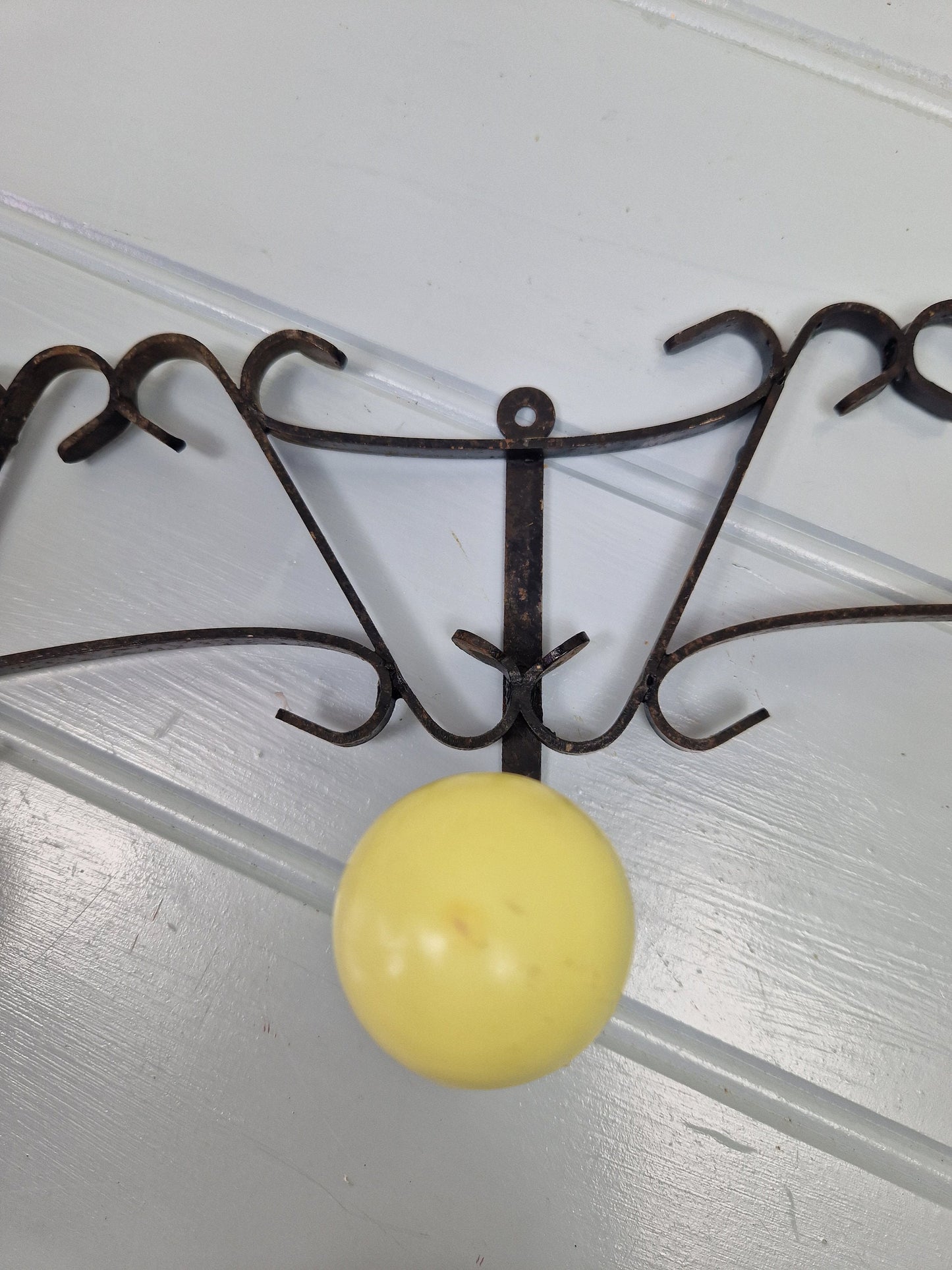 Vintage French Atomic 3 hook coat rack 1950s Yellow plastic and metal hooks