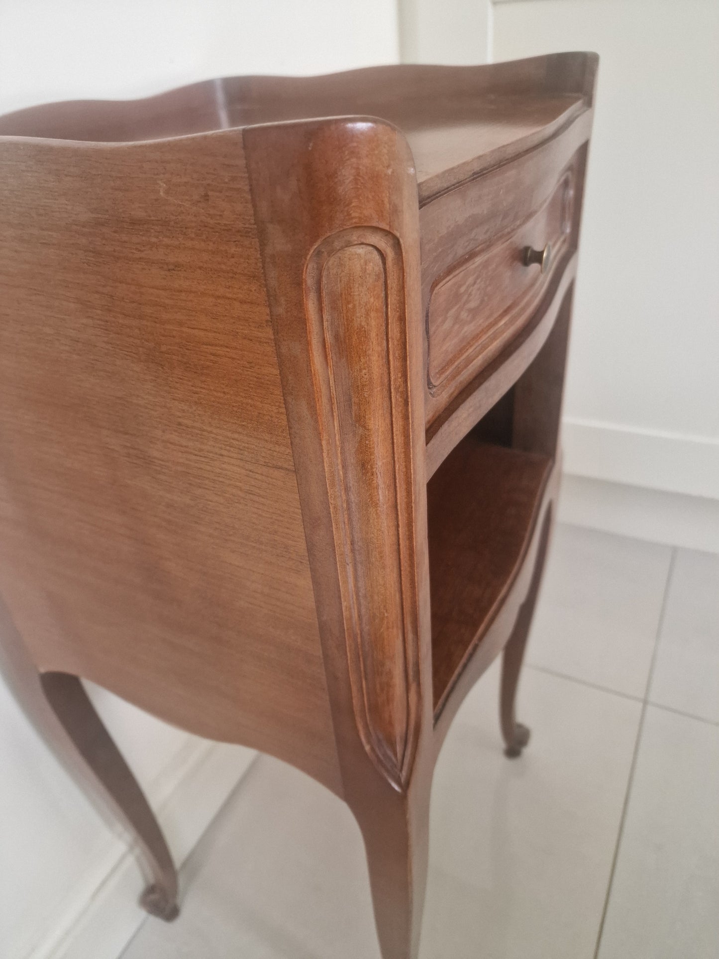 Pair of classic single drawer antique French wooden bedside tables