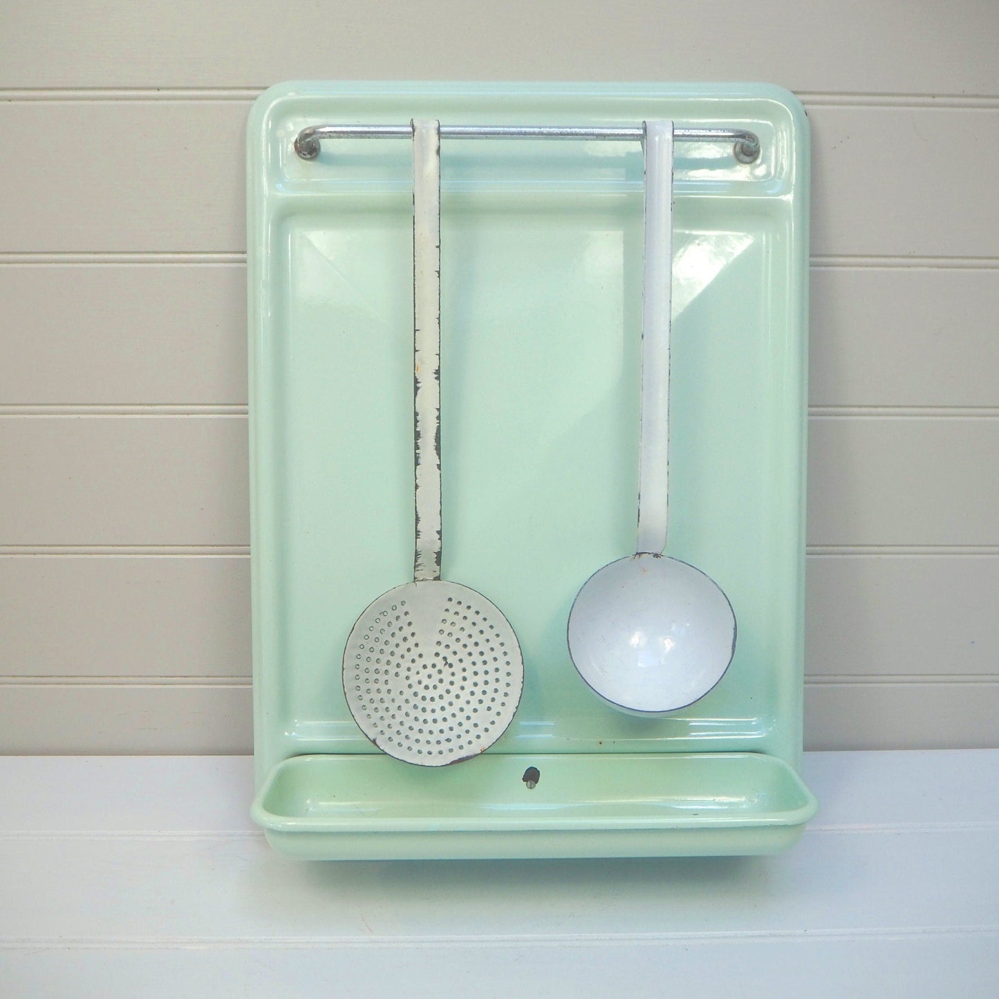 Vintage French enamel kitchen rack with 2 utensils Rare pale green wall rack Hanger Rack Drip Tray Spoon rack Hanging rail 1950s Compact